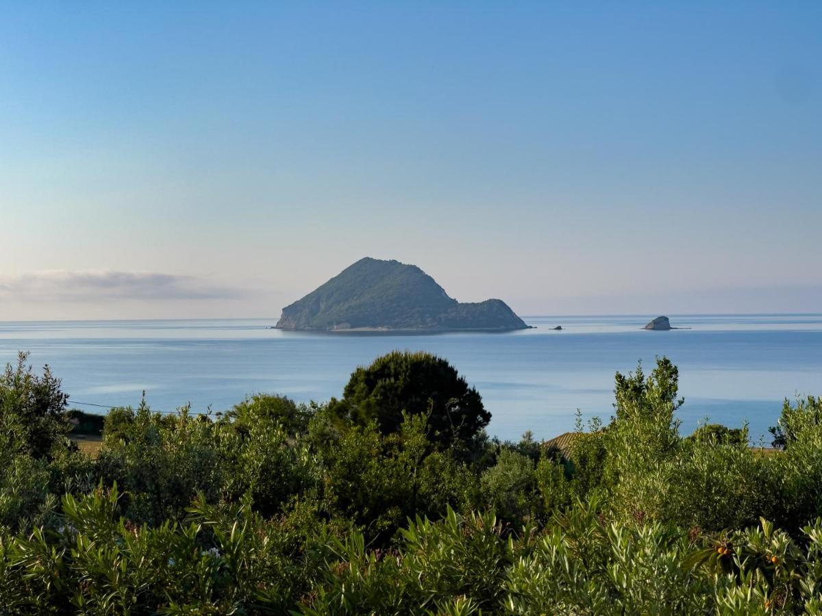 Villa Anta House By The Sea Lithakia  エクステリア 写真